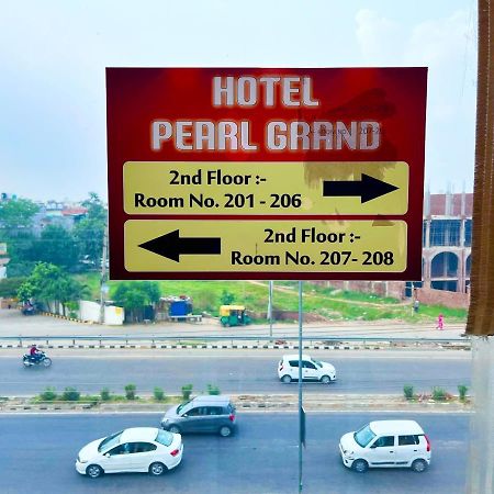 Hotel The Pearl, Zirakpur - A Luxury Family Hotel Chandigarh Exterior photo